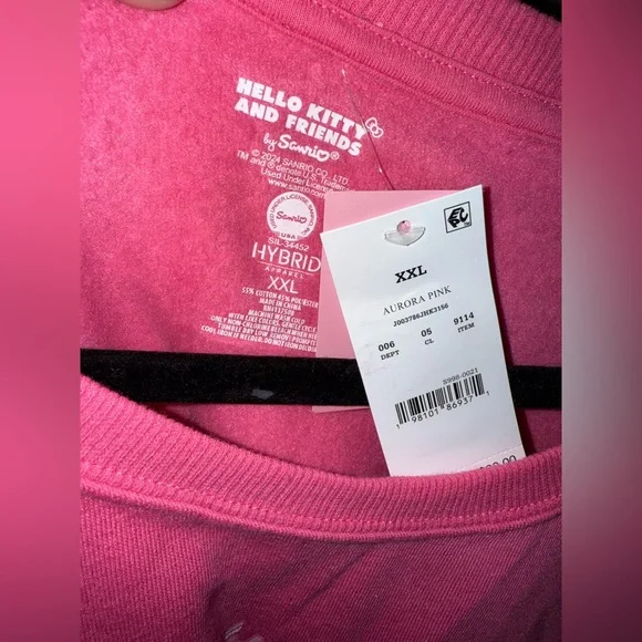 NWT HELLO KITTY & FRIENDS women’s sweater / pullover XXL ✨ - Picture 3 of 4